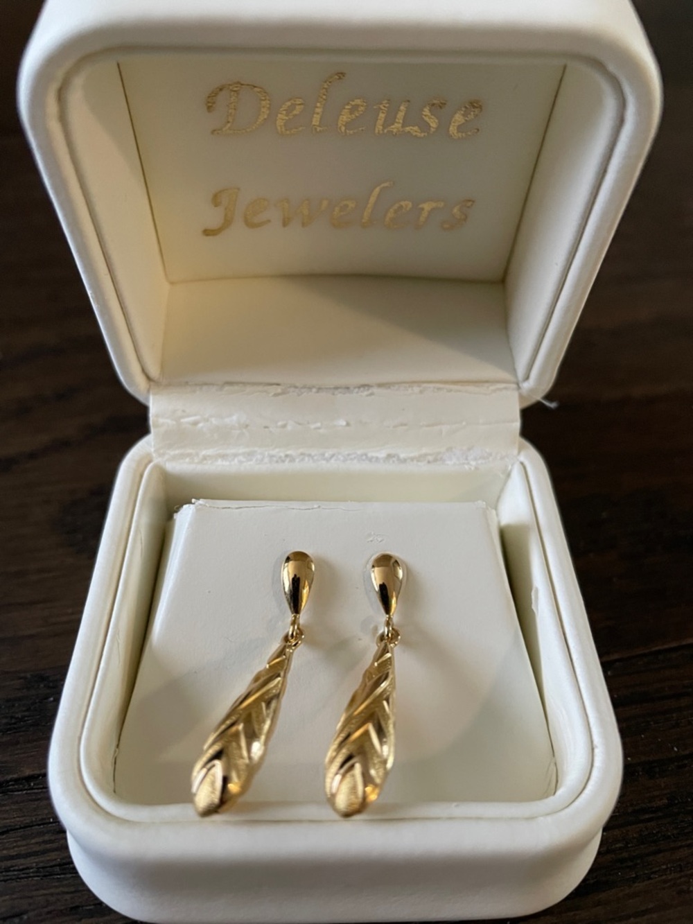 Deleuse Jewelers Gold Drop Dangle Earrings